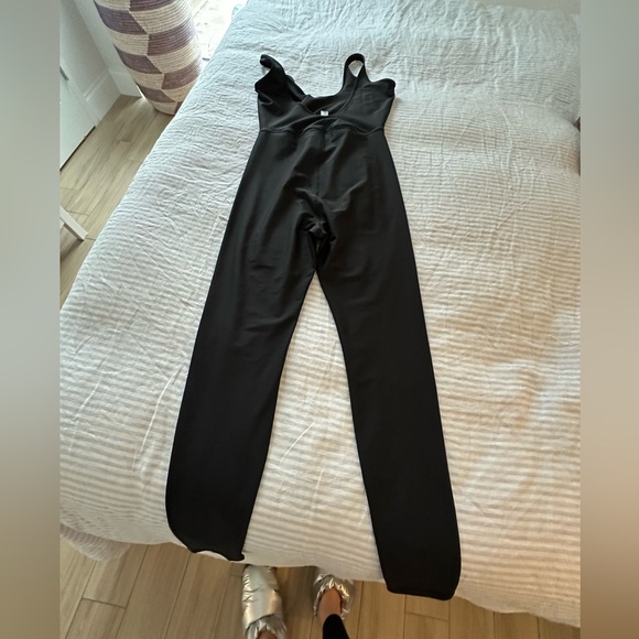 Gap onesie - Picture 2 of 3